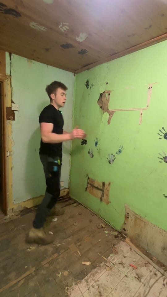 Post 8 by seanosshea on TikTok (video)