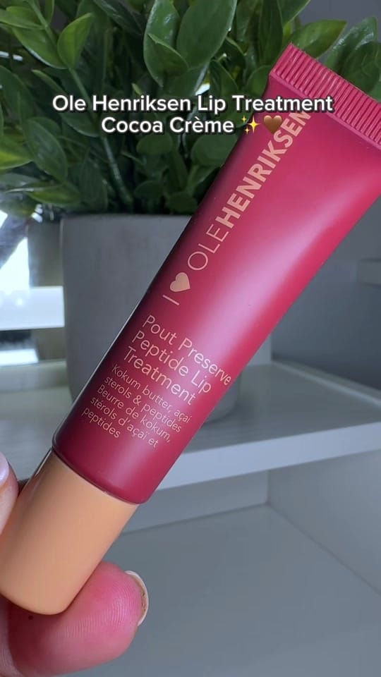 Post 3 by Lili Noru on TikTok (video)