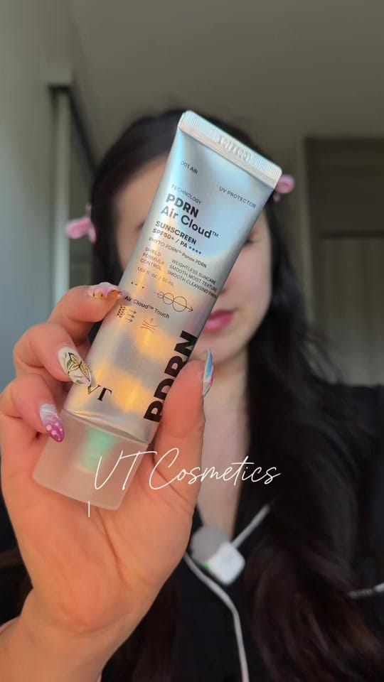 Post 3 by EMYCHAN on TikTok (video)