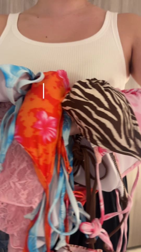 Post 4 by EMYCHAN on TikTok (video)