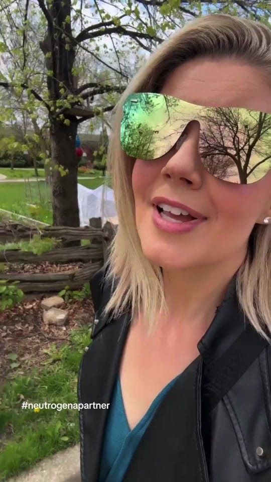 Post 9 by Celebrity MUA Janine 🇨🇦 on TikTok (video)