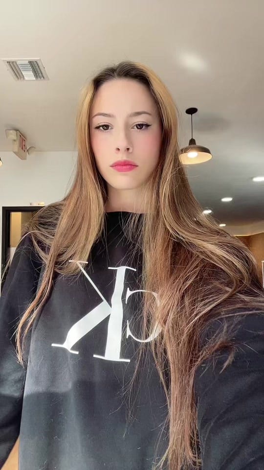 Post 5 by aves🖤 on TikTok (video)