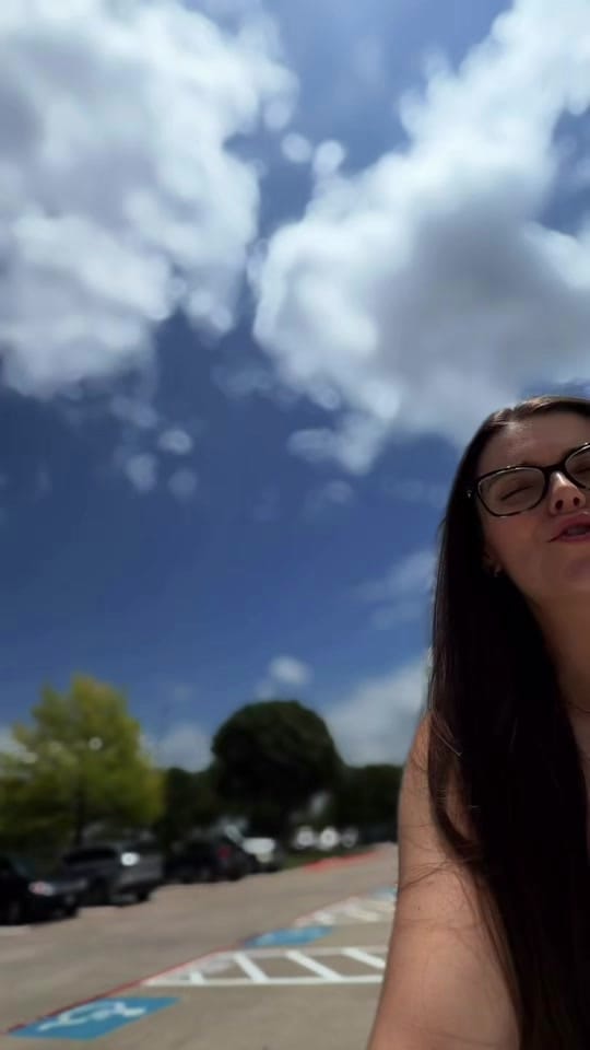 Post 3 by Alexzandra📚💖🐉 on TikTok (video)