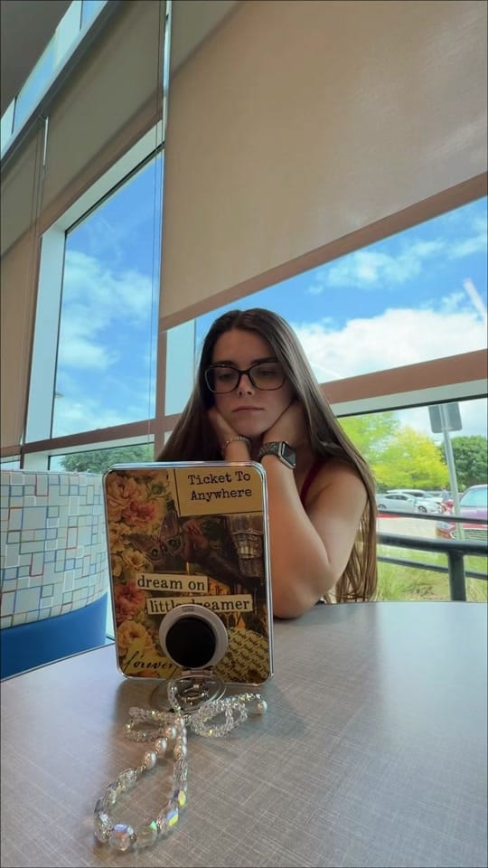 Post 7 by Alexzandra📚💖🐉 on TikTok (video)