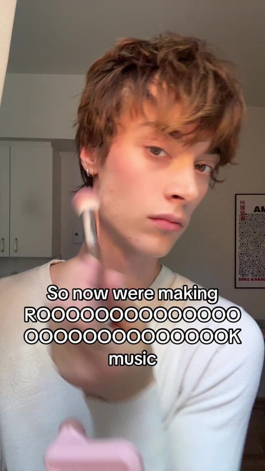 Post 2 by Alex Cazemiro on TikTok (video)