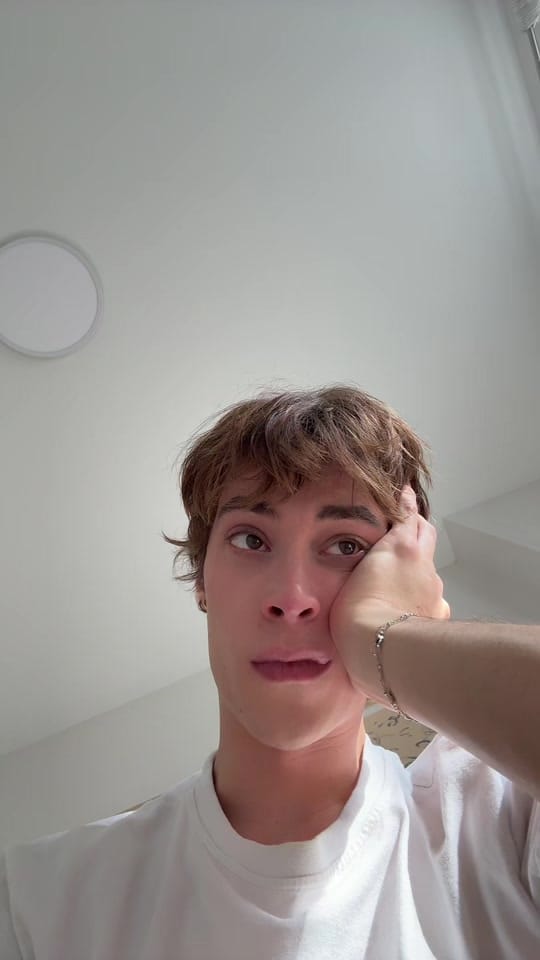 Post 8 by Alex Cazemiro on TikTok (video)