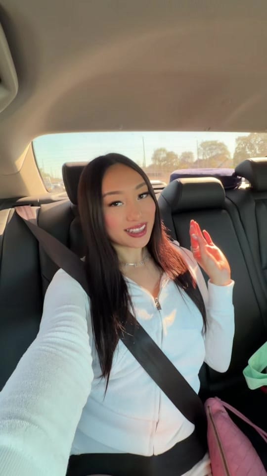 Post 1 by Elora Do on TikTok (video)