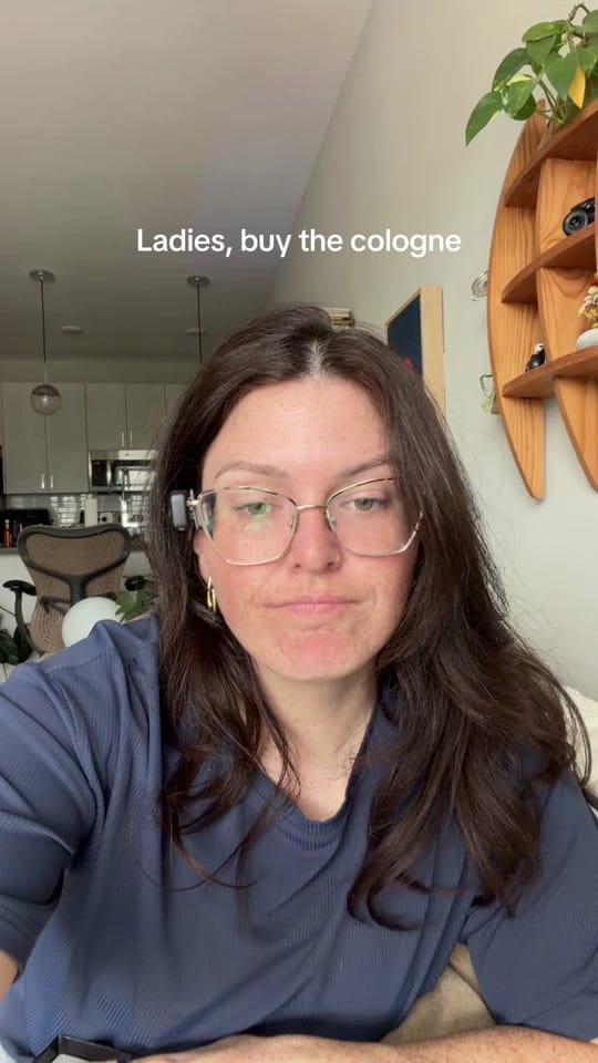 Post 4 by Larissa on TikTok (video)