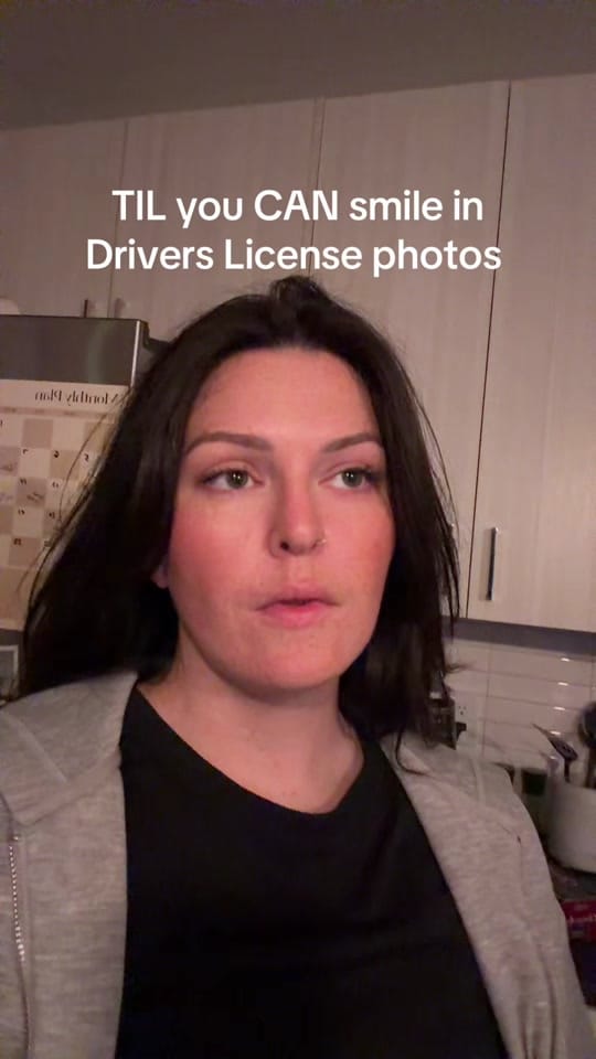 Post 6 by Larissa on TikTok (video)