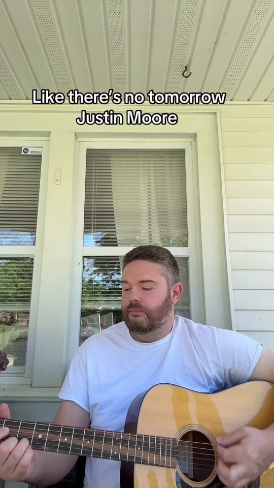 Post 5 by Alex on TikTok (video)