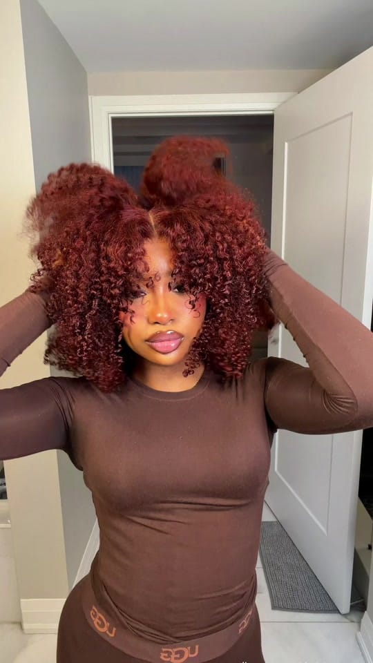 Post 1 by DESIRE on TikTok (video)