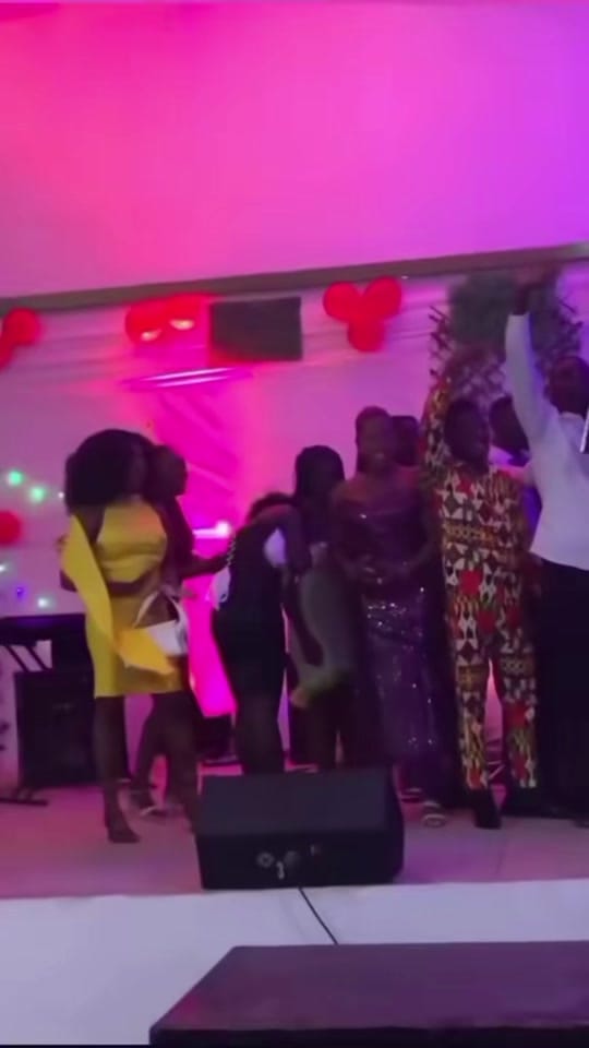 Post 4 by Virus de blogger❤️😩🕸️ on TikTok (video)