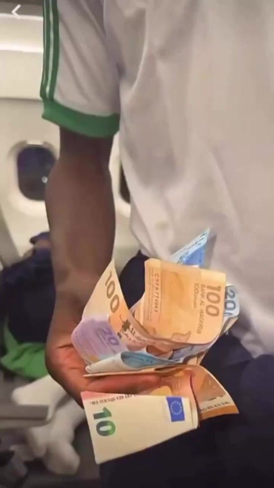 Post 1 by Ben Nabi 🦉 on TikTok (video)