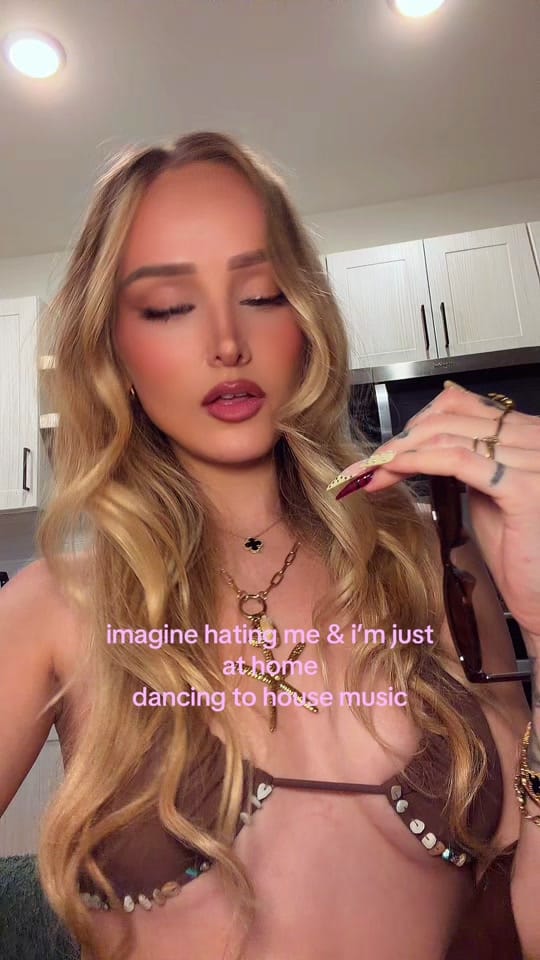 Post 7 by sammie 🪩🪭🤍 on TikTok (video)