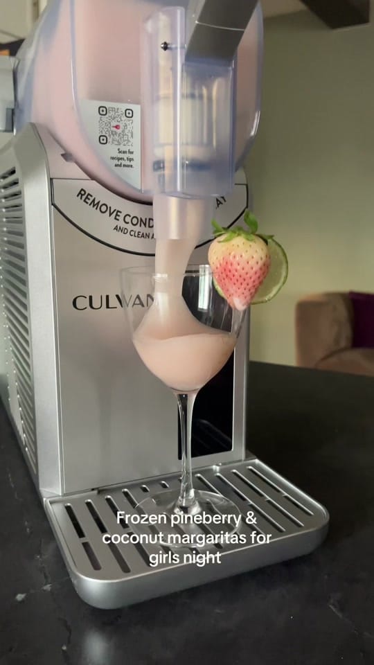 Post 4 by RollingSipsPhx | Mobile Bar on TikTok (video)