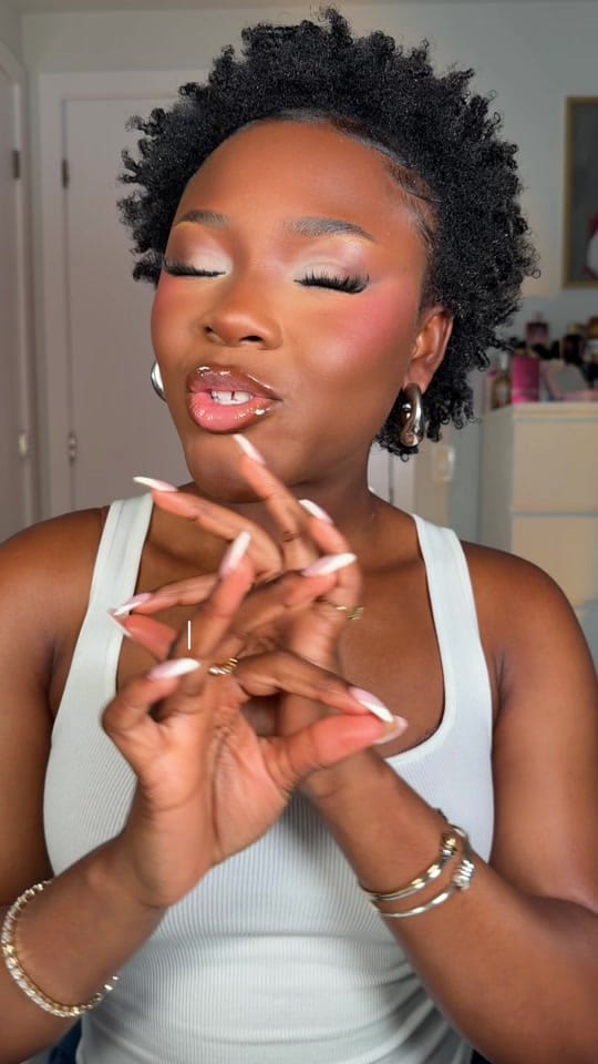 Post 6 by Stephanie Moka on TikTok (video)