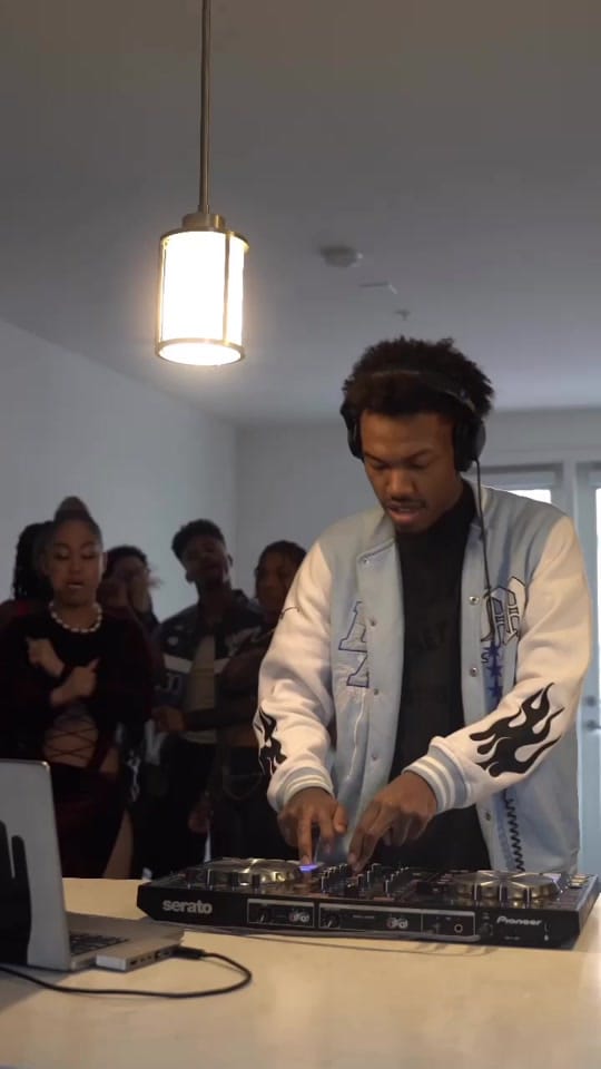 Post 9 by CB5 on TikTok (video)