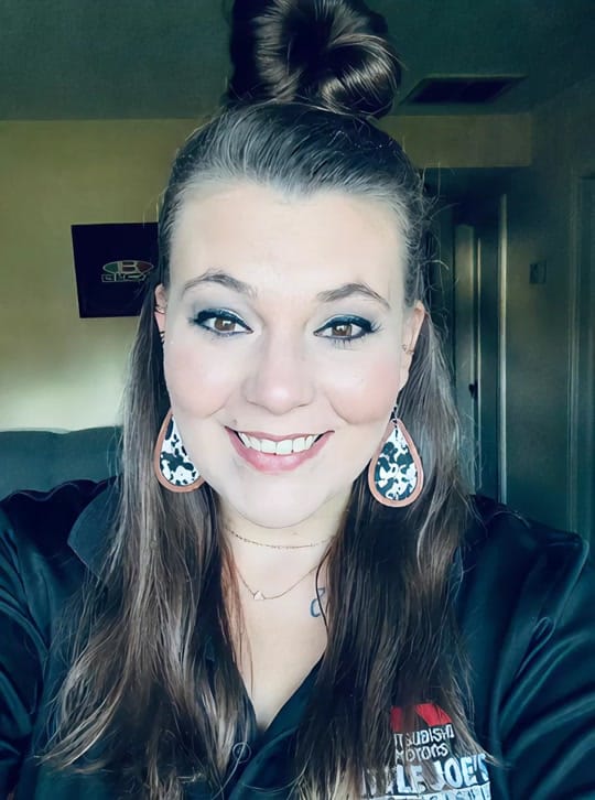 Post 8 by Chelsea Renee Blake on TikTok (video)