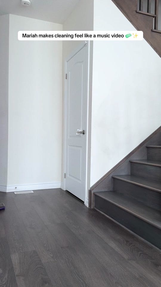 Post 9 by Kira The Light on TikTok (video)