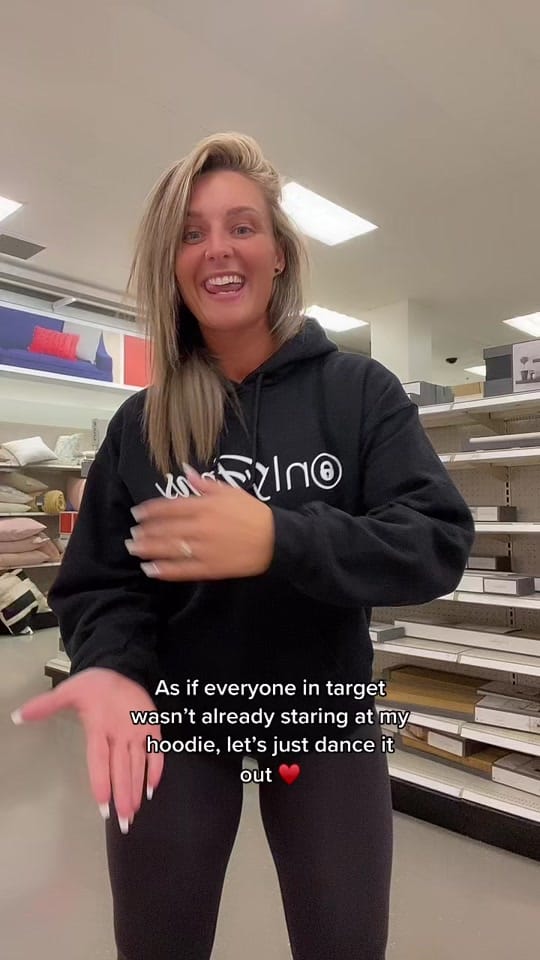 Post 6 by Chelsea Espejo on TikTok (video)