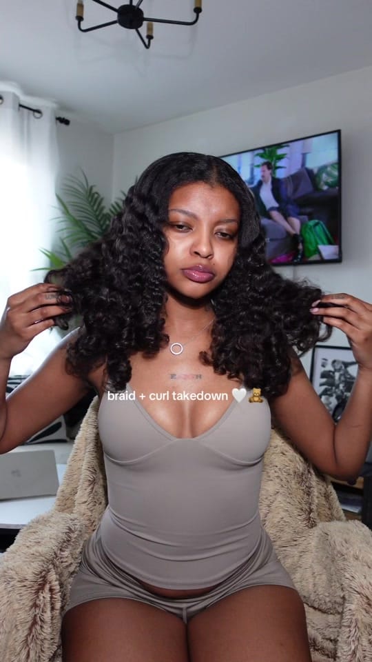 Post 2 by RosaNasty on TikTok (video)