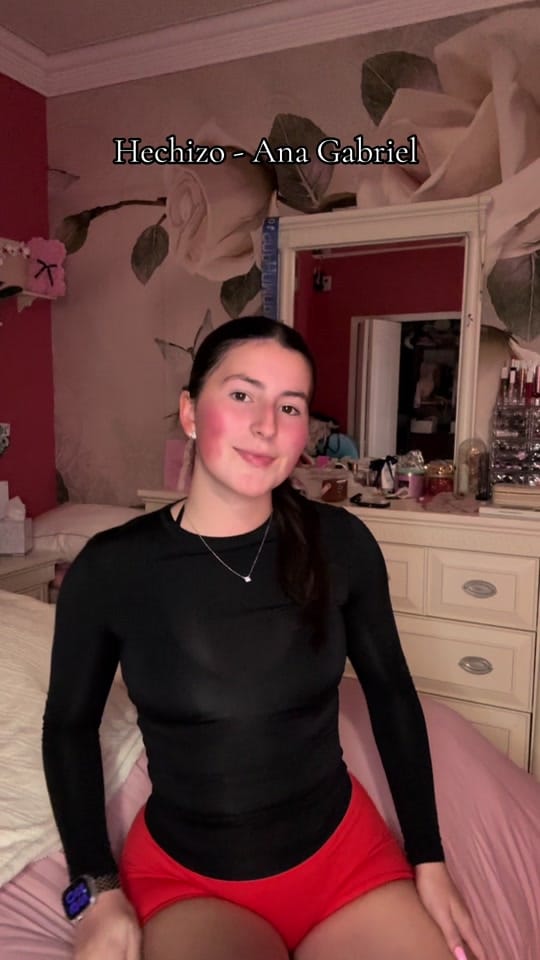 Post 9 by Jasmin 🎤 on TikTok (video)