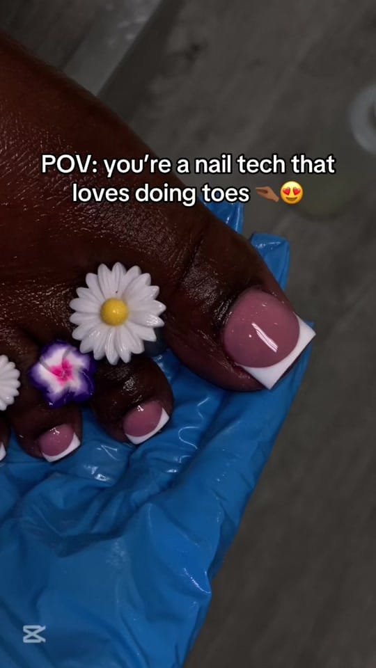 Post 3 by Naytorious Nails💕 on TikTok (video)