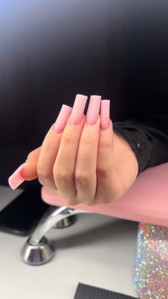 Post 2 by Leila's Nails on TikTok (video)