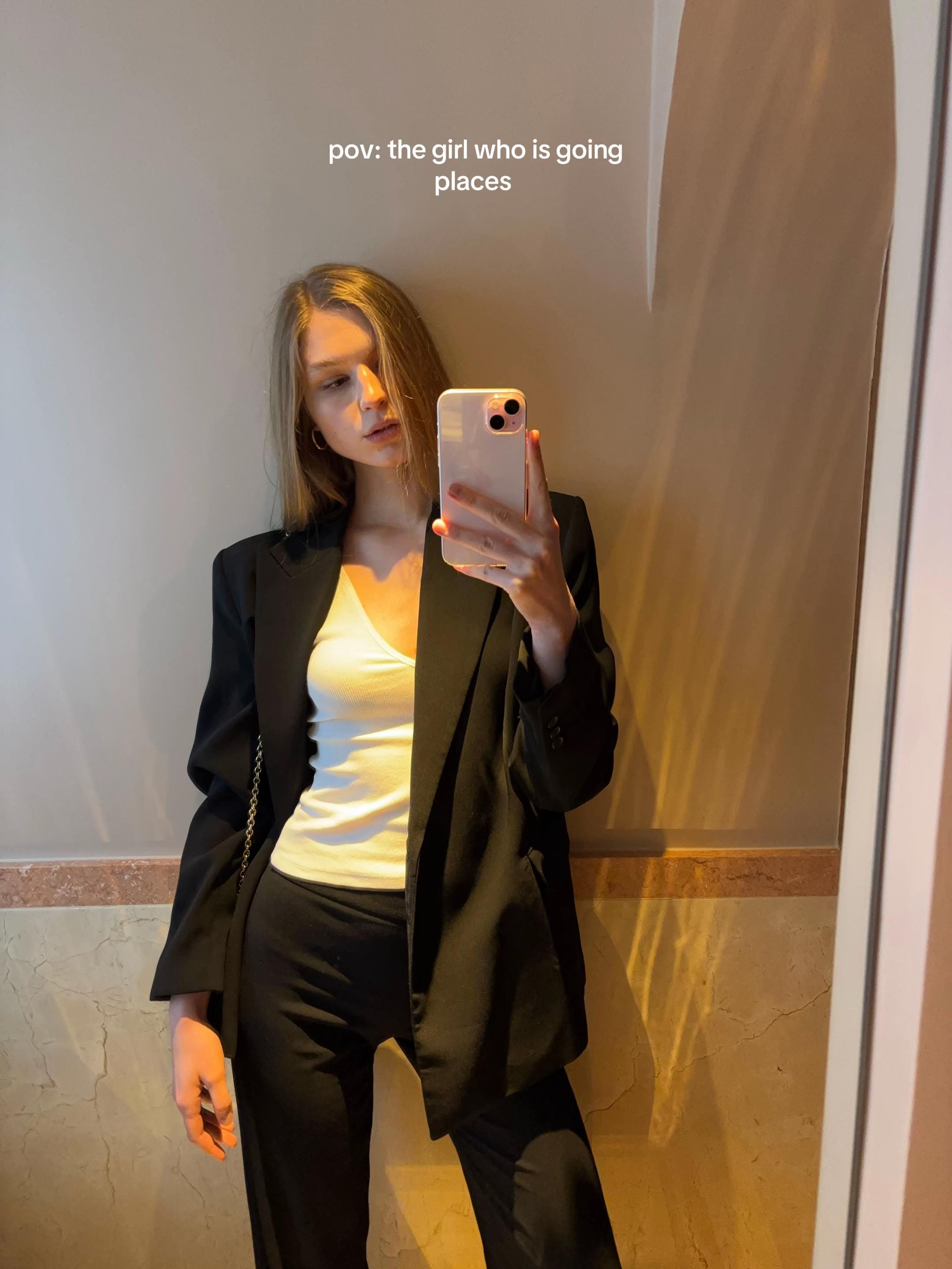 Post 1 by Diana Mosse on TikTok (video)