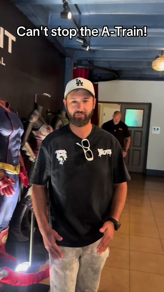 Post 4 by alecksfilm on TikTok (video)