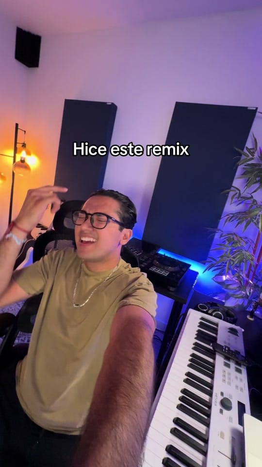 Post 3 by FLAKO STIK on TikTok (video)