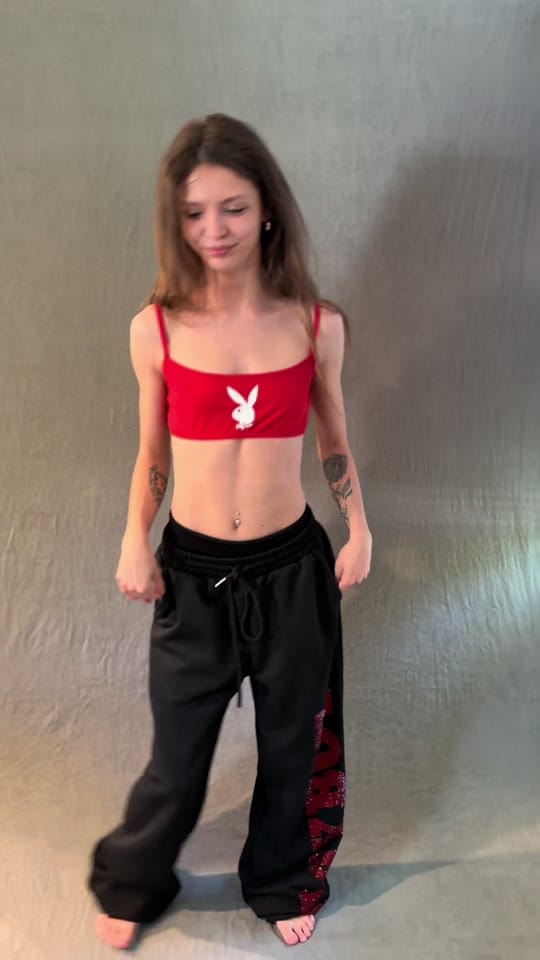 Post 4 by Chelsea Olsen on TikTok (video)