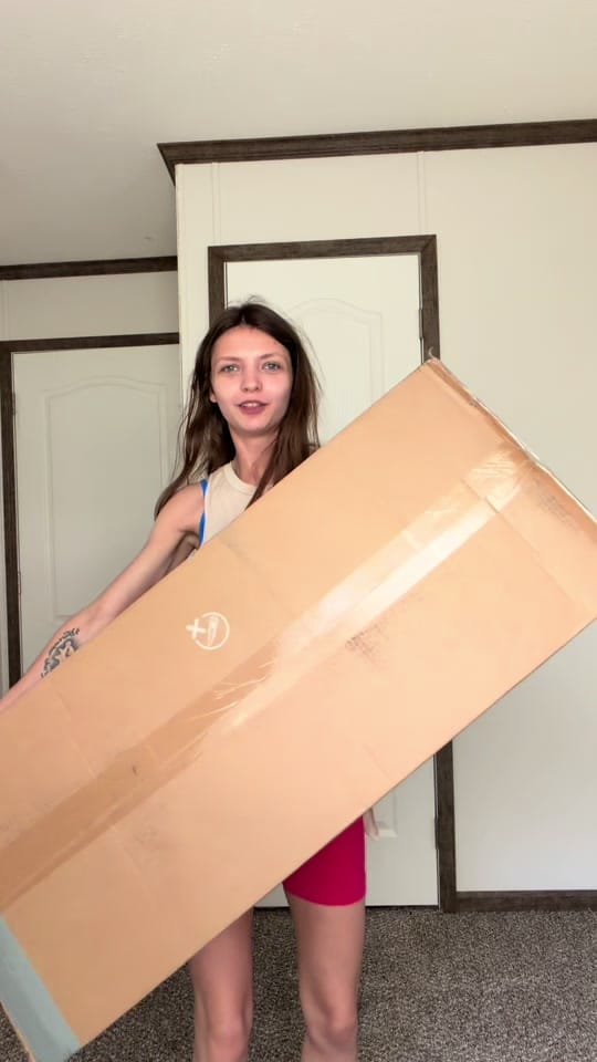 Post 3 by Chelsea Olsen on TikTok (video)