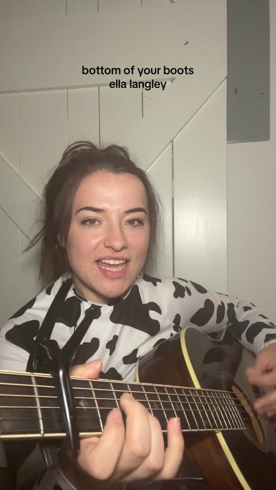 Post 8 by Anna Scott on TikTok (video)