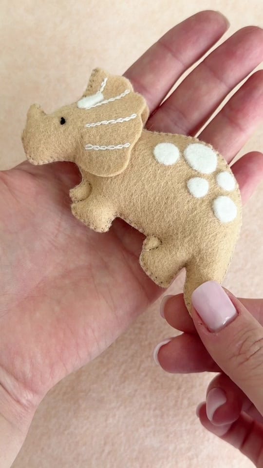 Post 4 by babymobilesstore on TikTok (video)