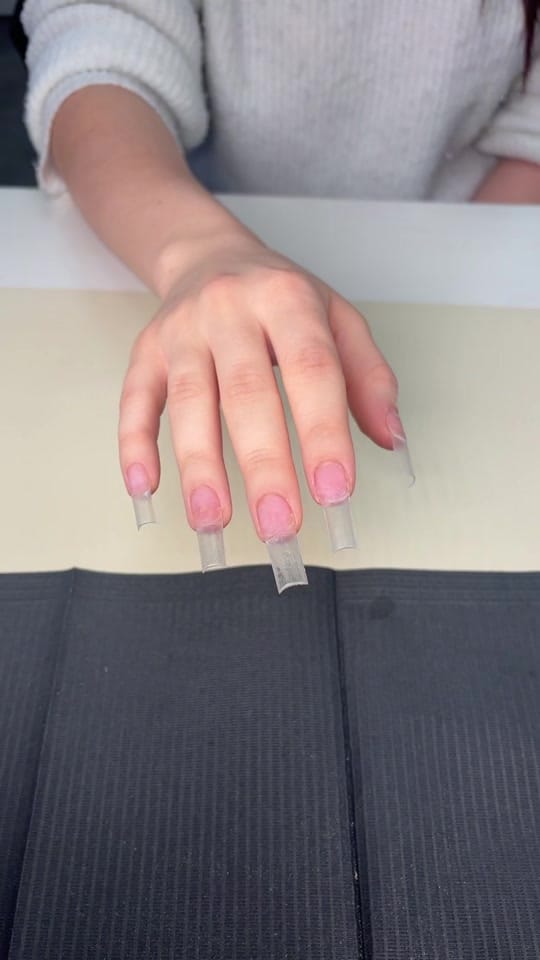 Post 1 by saakbeauty | LAVAL NAIL TECH on TikTok (video)