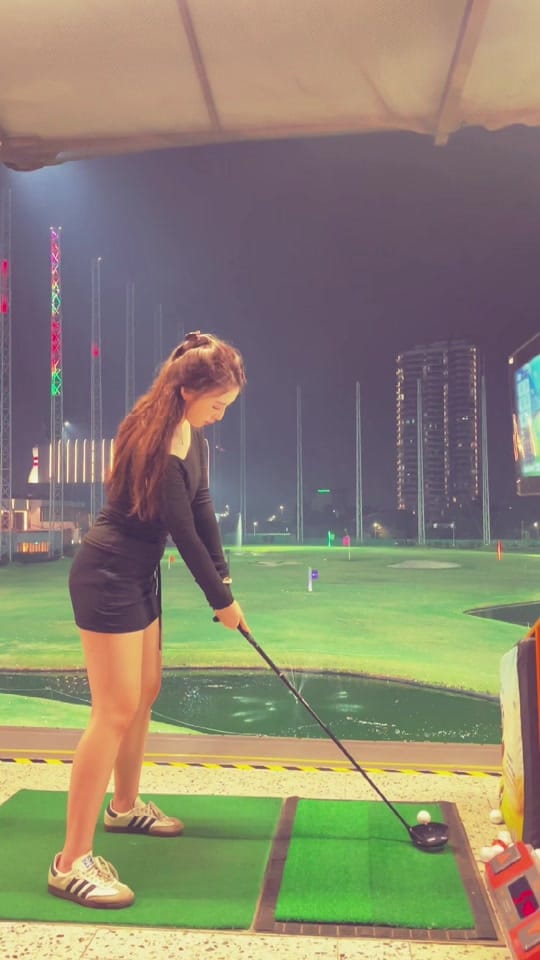 Post 8 by chelseaypari on TikTok (video)
