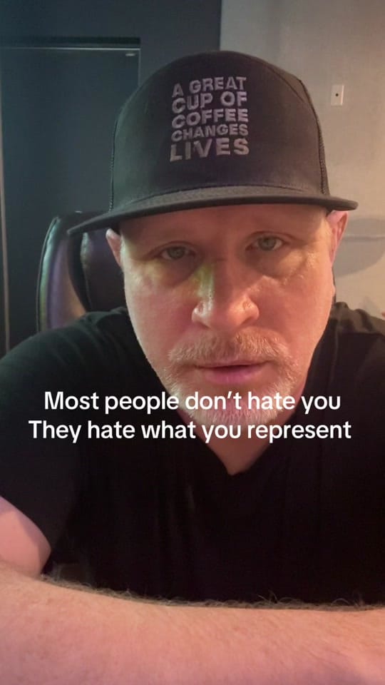 Post 1 by Thommy Kane on TikTok (video)