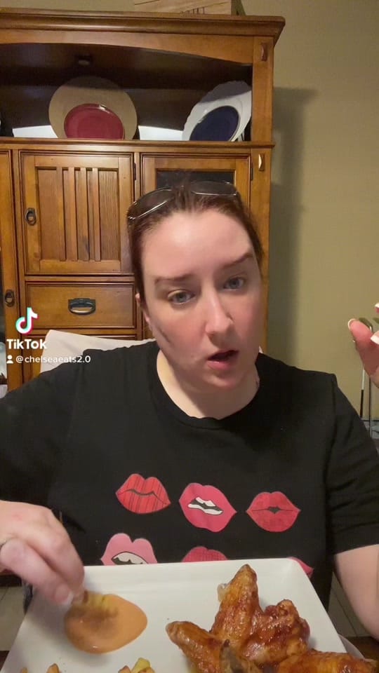 Post 3 by Chelsea on TikTok (video)