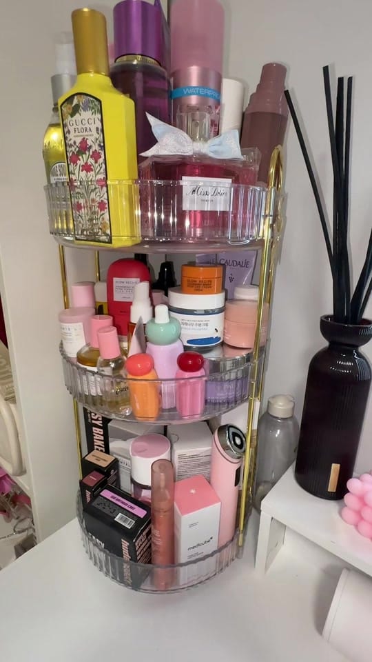Post 3 by Chelsea Molina on TikTok (video)