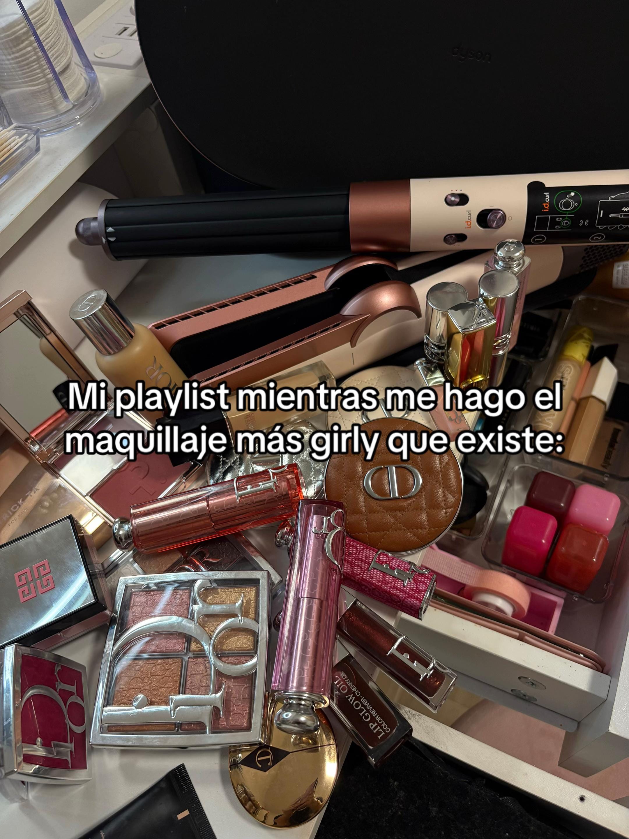 Post 5 by Chelsea Molina on TikTok (video)