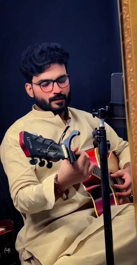 Post 6 by Musawir Nizamani on TikTok (video)