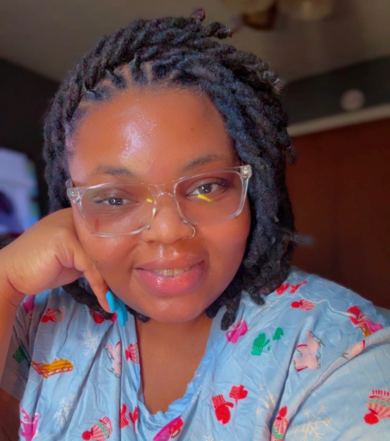 Post 2 by Itschels on TikTok (video)