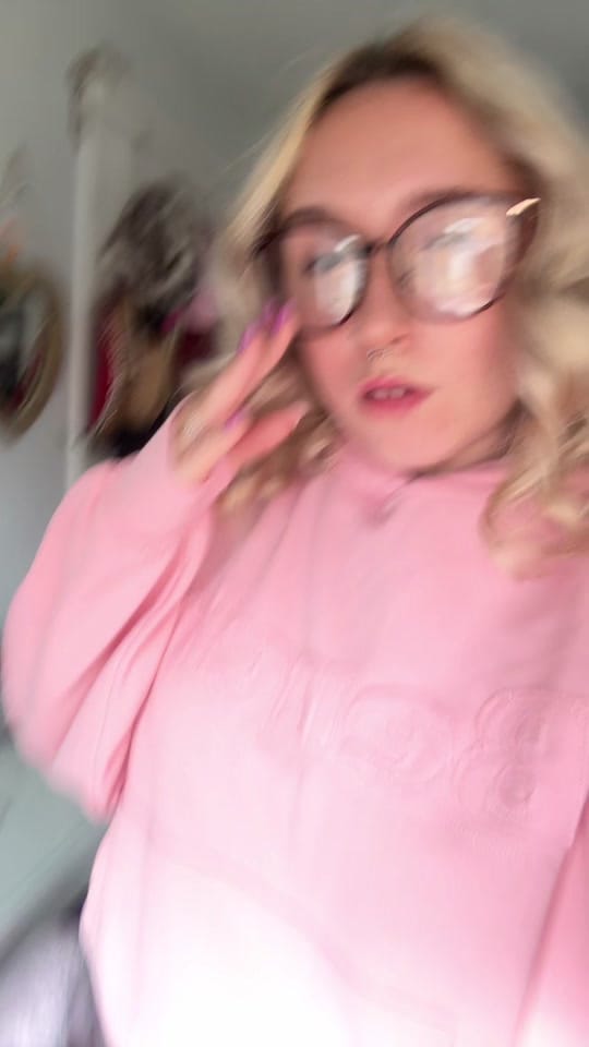 Post 8 by chels🪩 on TikTok (video)