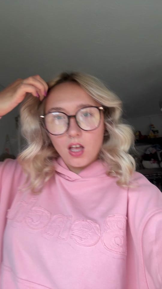 Post 7 by chels🪩 on TikTok (video)