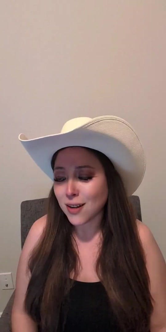 Post 5 by Elly Spain | DFW Singer on TikTok (video)