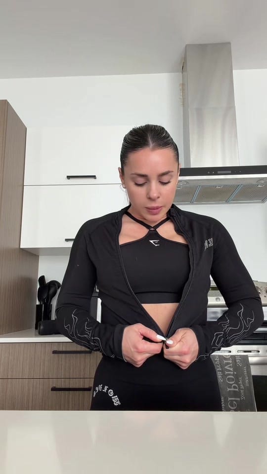 Post 8 by Ciindyvachon on TikTok (video)