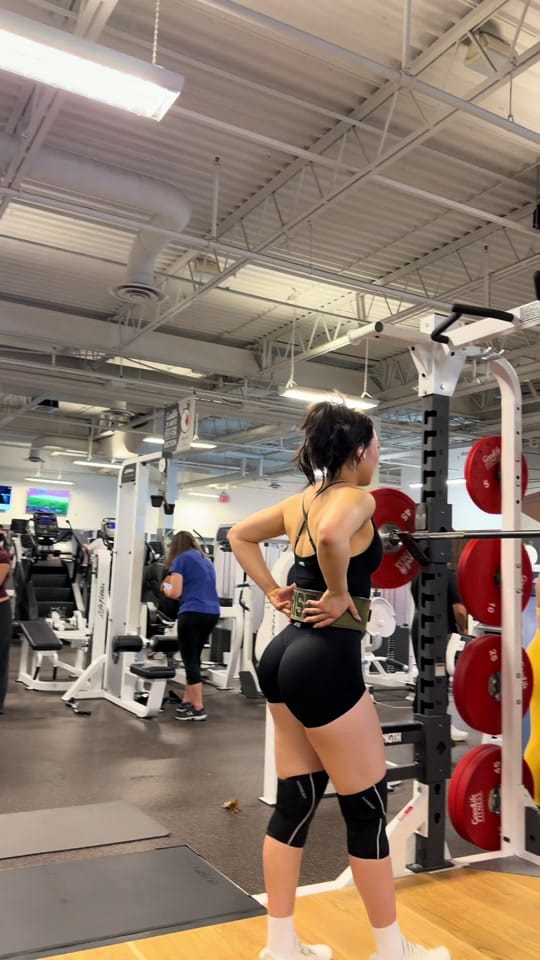 Post 2 by Manman on TikTok (video)