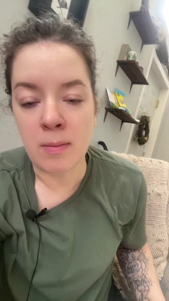Post 6 by Sam 🌱 SFF book reviews on TikTok (video)
