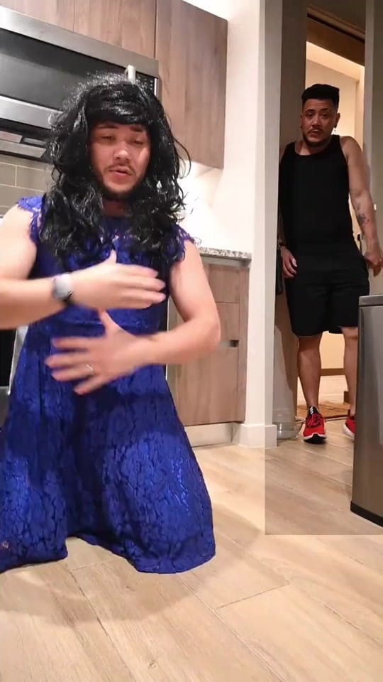 Post 6 by J U A N K A V I on TikTok (video)